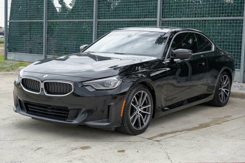 Used 2022 BMW 230i Coupe w/ Premium Package image 6