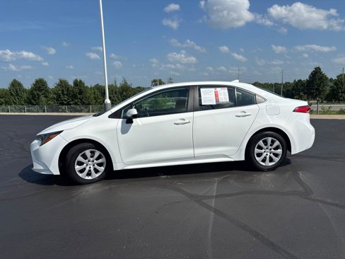 Used 2022 Toyota Corolla LE image 5
