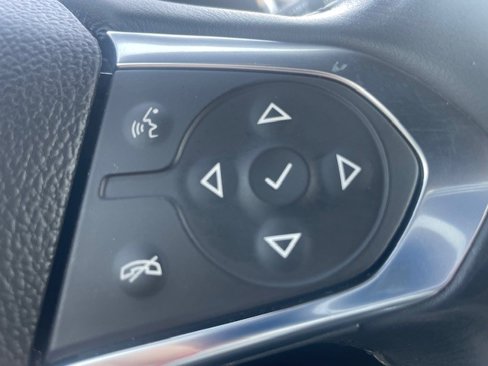 Used 2022 Chevrolet Traverse LT image 20