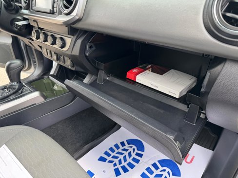 Used 2019 Toyota Tacoma SR image 27