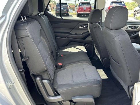 Used 2018 Chevrolet Traverse LT image 10