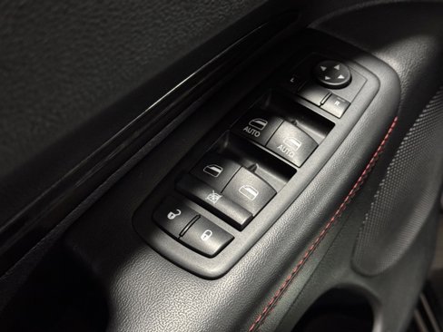 Used 2013 Dodge Durango R/T image 14