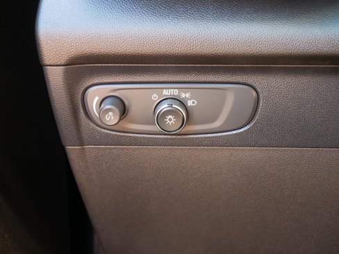 Certified 2022 Buick Envision Essence w/ Safety Package image 26