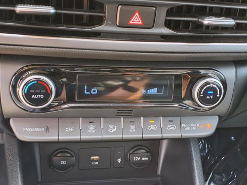 Used 2023 Hyundai Kona Limited image 23