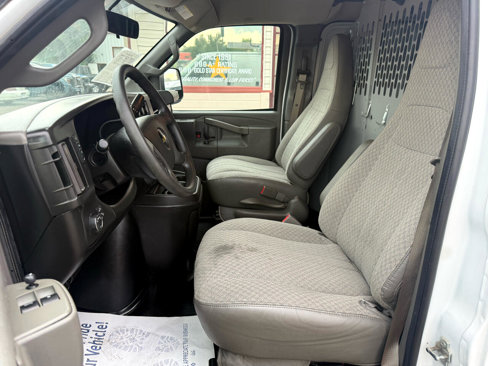 Used 2017 Chevrolet Express 2500 image 11