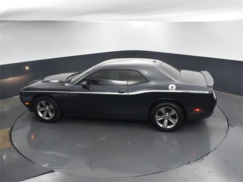 Used 2019 Dodge Challenger SXT image 23