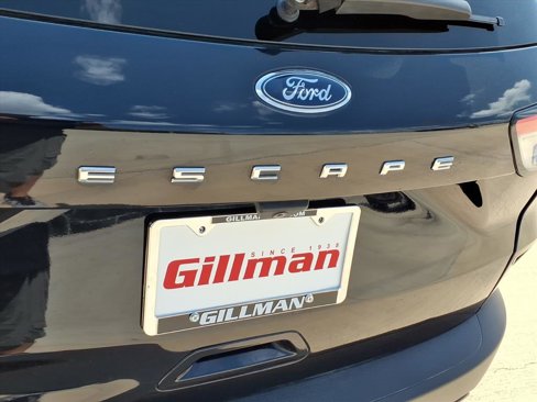 Used 2021 Ford Escape SE w/ SE Sport Appearance Package image 12