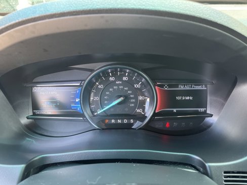 Used 2017 Ford Explorer XLT w/ Equipment Group 202A image 10