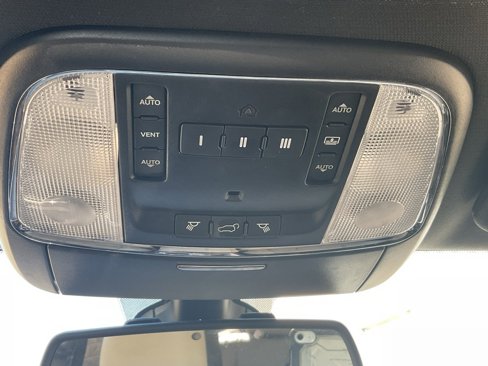Used 2016 Jeep Grand Cherokee Limited 75th Anniversary image 16