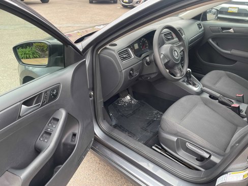 Used 2012 Volkswagen Jetta Sedan image 16