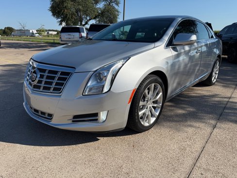 Used 2015 Cadillac XTS Luxury image 3