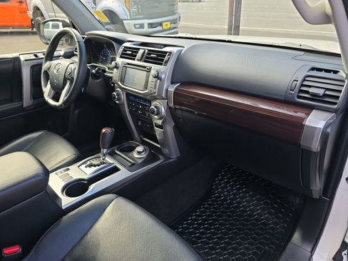 Used 2018 Toyota 4Runner SR5 image 35