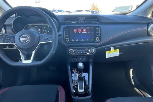 New 2025 Nissan Versa SR w/ Trunk Package image 2