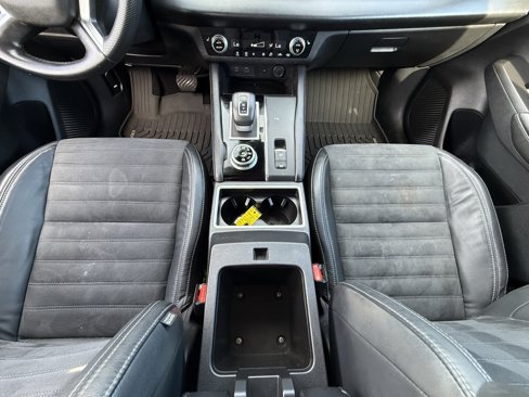 Used 2022 Mitsubishi Outlander SE image 17