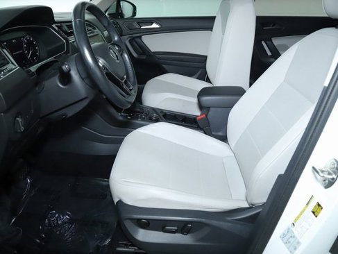 Used 2019 Volkswagen Tiguan SEL image 19