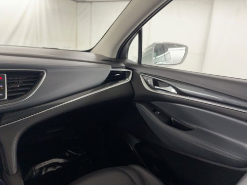 Used 2018 Buick Enclave Premium image 29