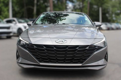 Used 2023 Hyundai Elantra SE image 12