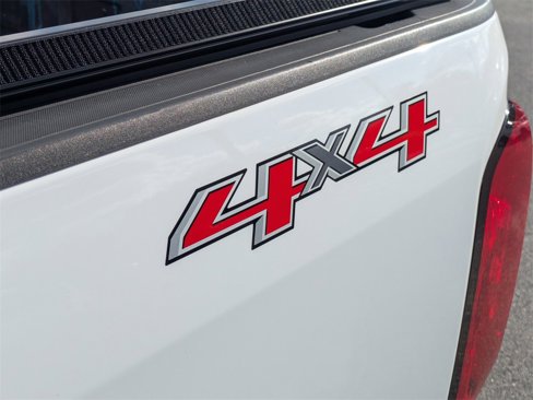 Used 2018 Chevrolet Colorado LT w/ LT Convenience Package image 12