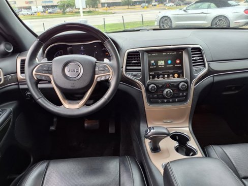 Used 2015 Jeep Grand Cherokee Overland w/ Advanced Technology Group image 16