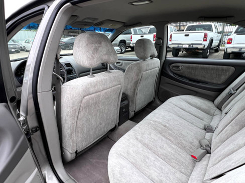 Used 2000 Nissan Maxima SE image 23