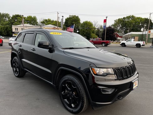 Used 2021 Jeep Grand Cherokee Freedom Edition image 3
