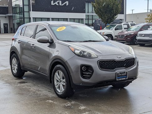 Used 2017 Kia Sportage LX image 8