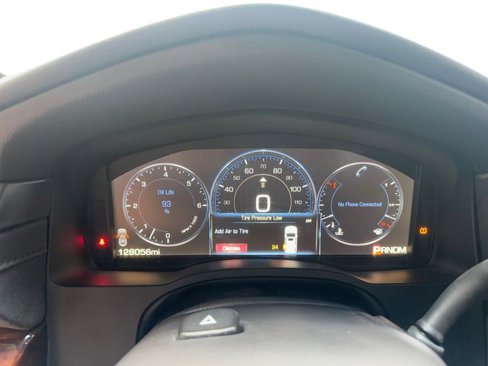 Used 2015 Cadillac Escalade ESV Luxury image 18