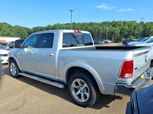 Used 2017 RAM 1500 Laramie w/ Convenience Group image 6
