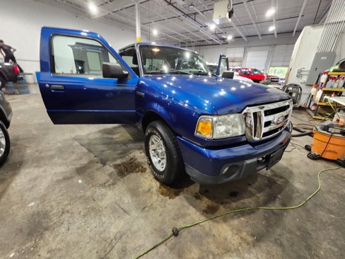 Used 2011 Ford Ranger XLT image 3
