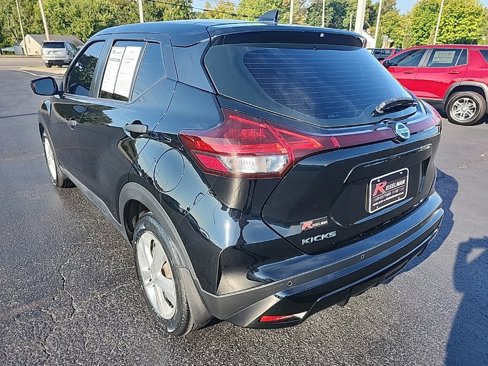 Used 2021 Nissan Kicks S image 5