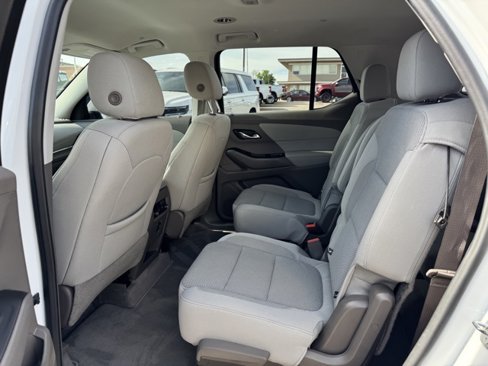 Used 2020 Chevrolet Traverse LT image 30
