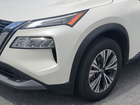 Used 2023 Nissan Rogue SV image 10