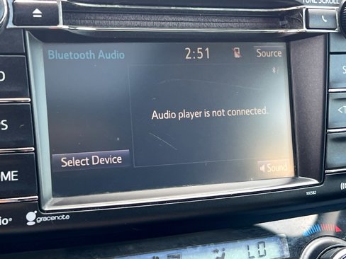 Used 2018 Toyota RAV4 XLE w/ Plus Extra Value Package image 7