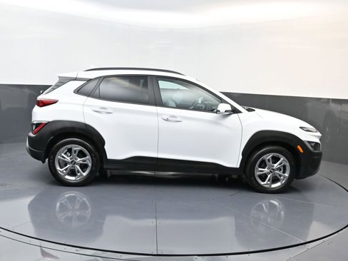 Used 2023 Hyundai Kona SEL image 3