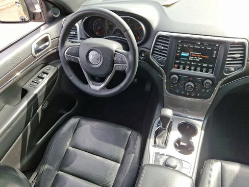 Used 2018 Jeep Grand Cherokee Limited image 14