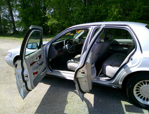 Used 2002 Chevrolet Camaro LT image 2