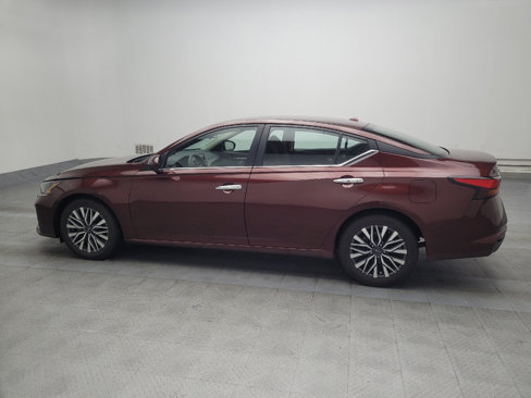 Used 2023 Nissan Altima 2.5 SV image 3