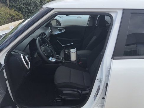 Used 2023 Kia Soul LX image 5