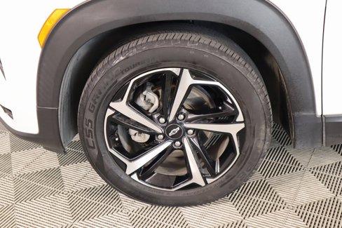 Used 2023 Chevrolet TrailBlazer RS w/ Sun and Liftgate Package image 19