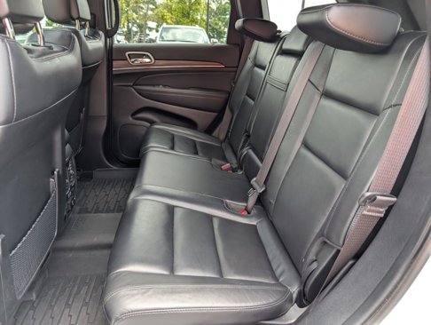 Used 2022 Jeep Grand Cherokee Limited image 14