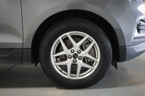 Used 2023 Ford Edge SEL image 9