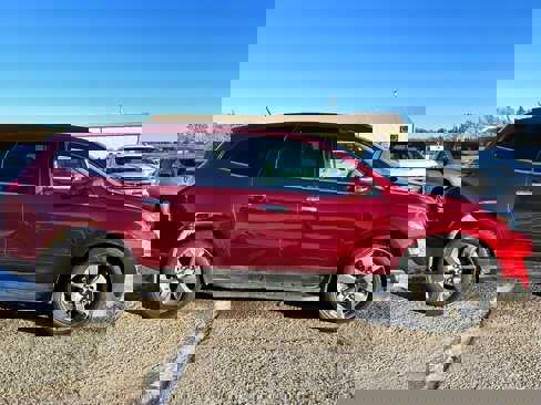 Used 2017 Chevrolet Traverse LT image 3
