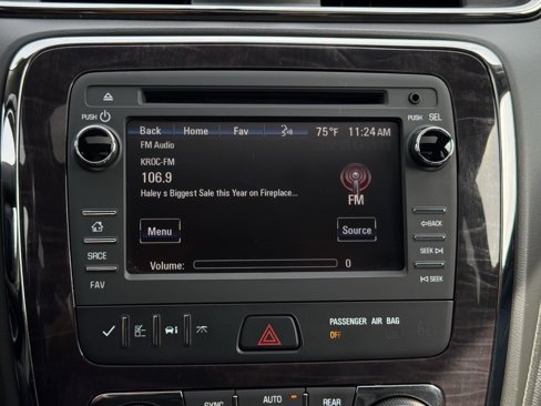 Used 2017 Buick Enclave Leather image 2