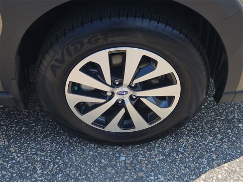 Used 2024 Subaru Outback Premium image 10
