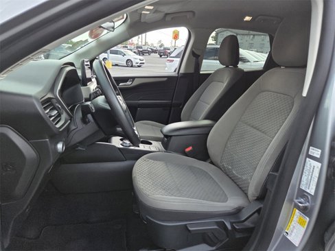 Used 2021 Ford Escape SE image 11
