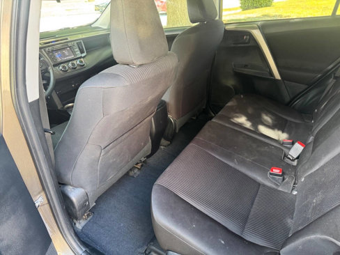 Used 2014 Toyota RAV4 LE image 23