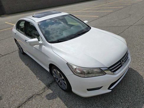 Used 2014 Honda Accord Touring image 19