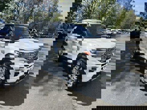 Used 2020 Ford Explorer Limited image 3