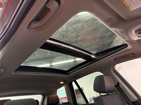 Used 2017 BMW X3 xDrive28i image 10