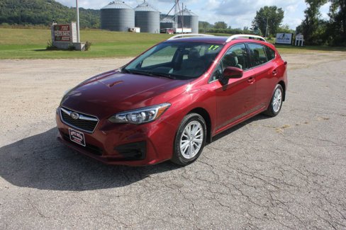 Used 2017 Subaru Impreza 2.0i Premium image 1